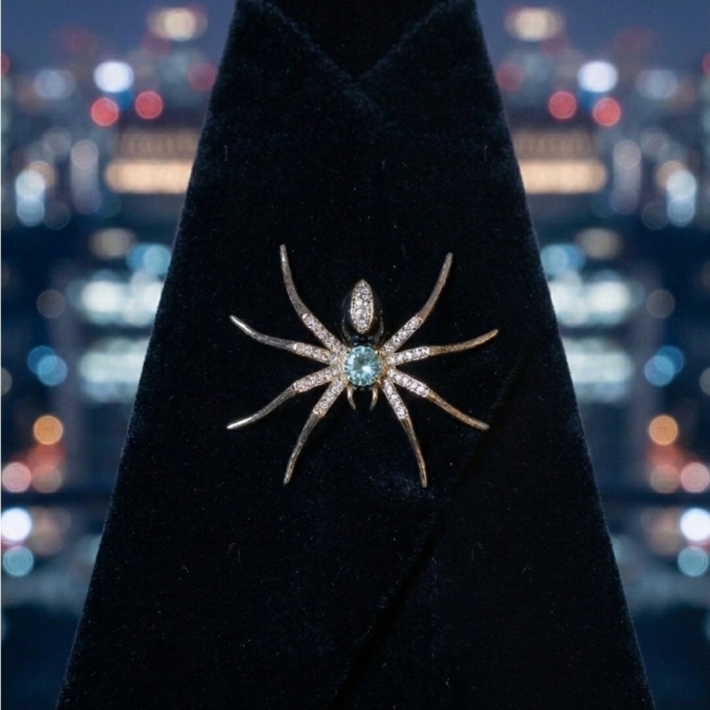 Stunning Spider Brooch